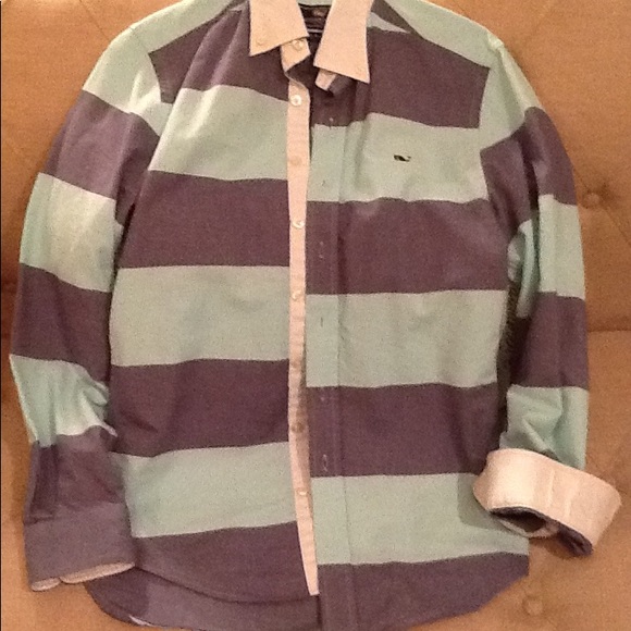🔥Sale🔥 Vineyard vines men’s button down - Picture 3 of 5